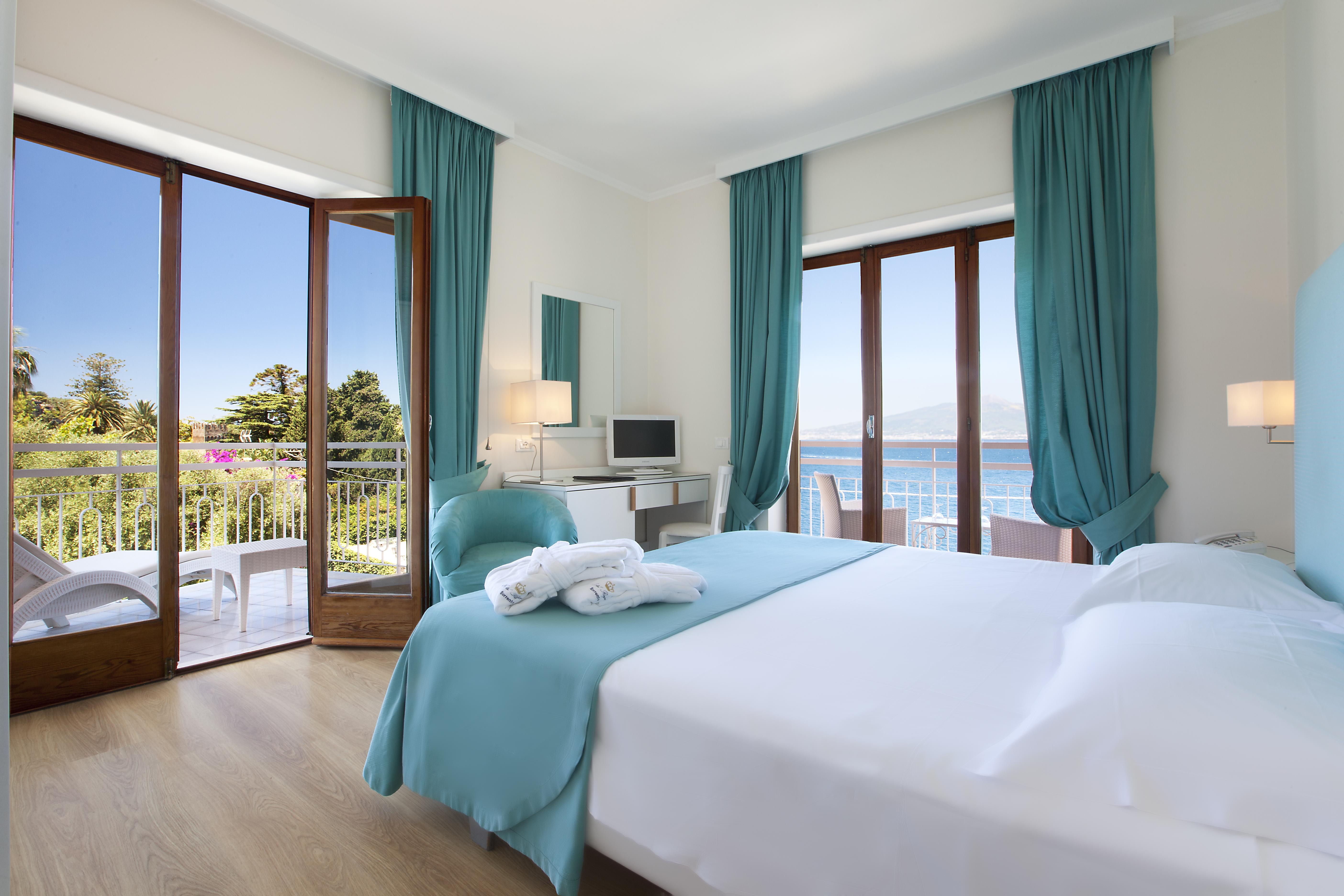 Boutique Hotel Regina Сорренто Екстер'єр фото